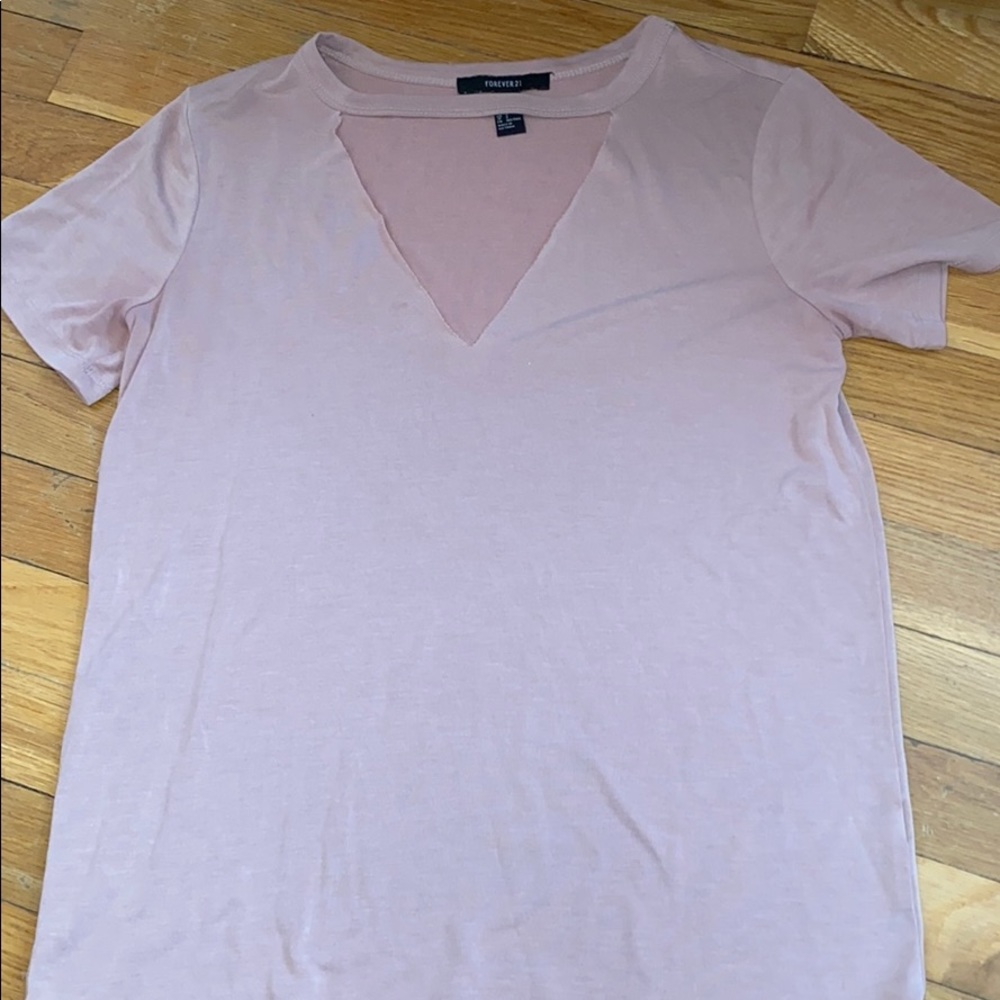 pink v neck t-shirt